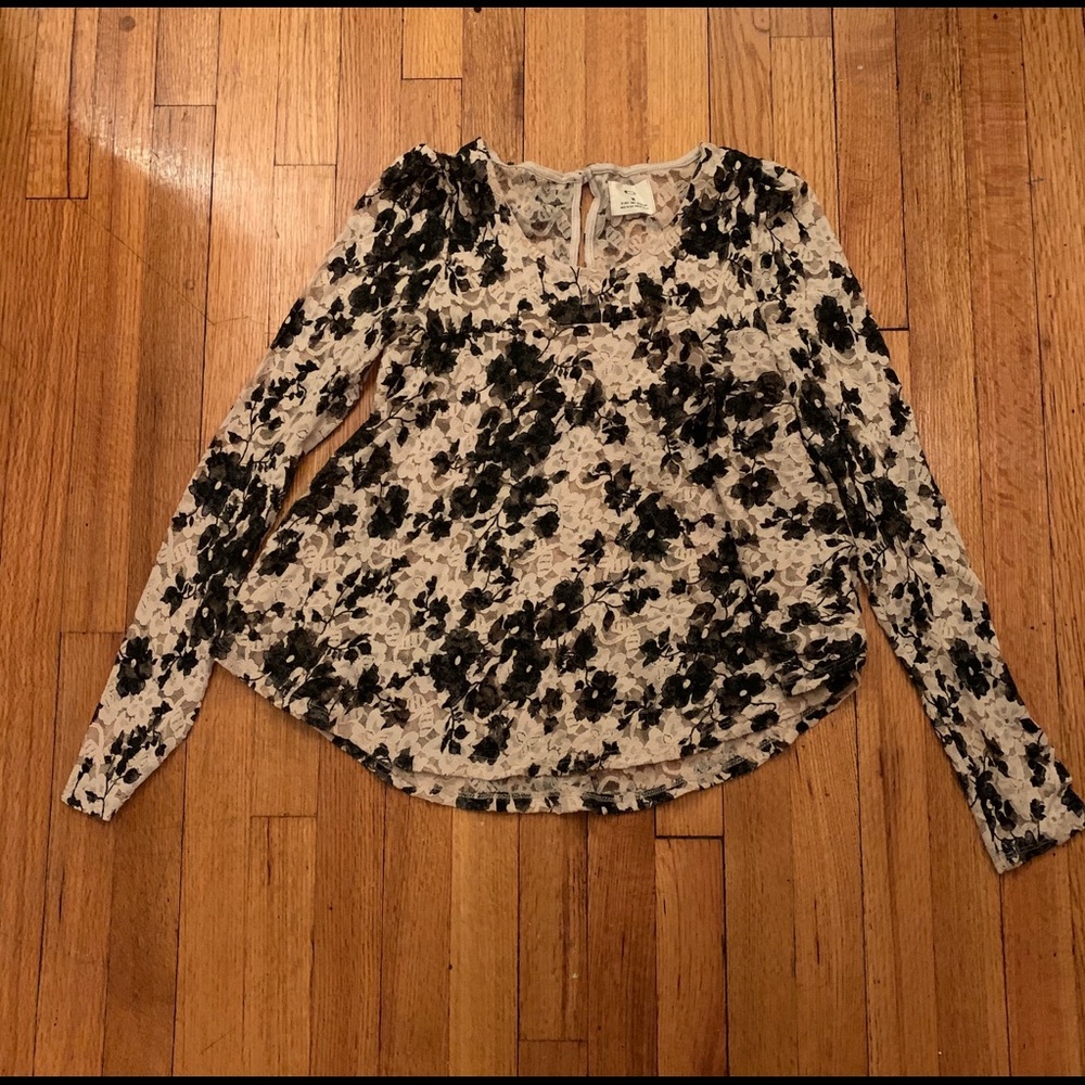 urban outfitters lacy top